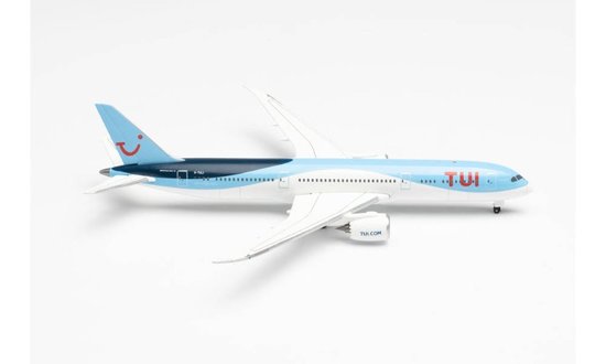 Boeing 787-9 TUI Airways  "Pixie Dust"